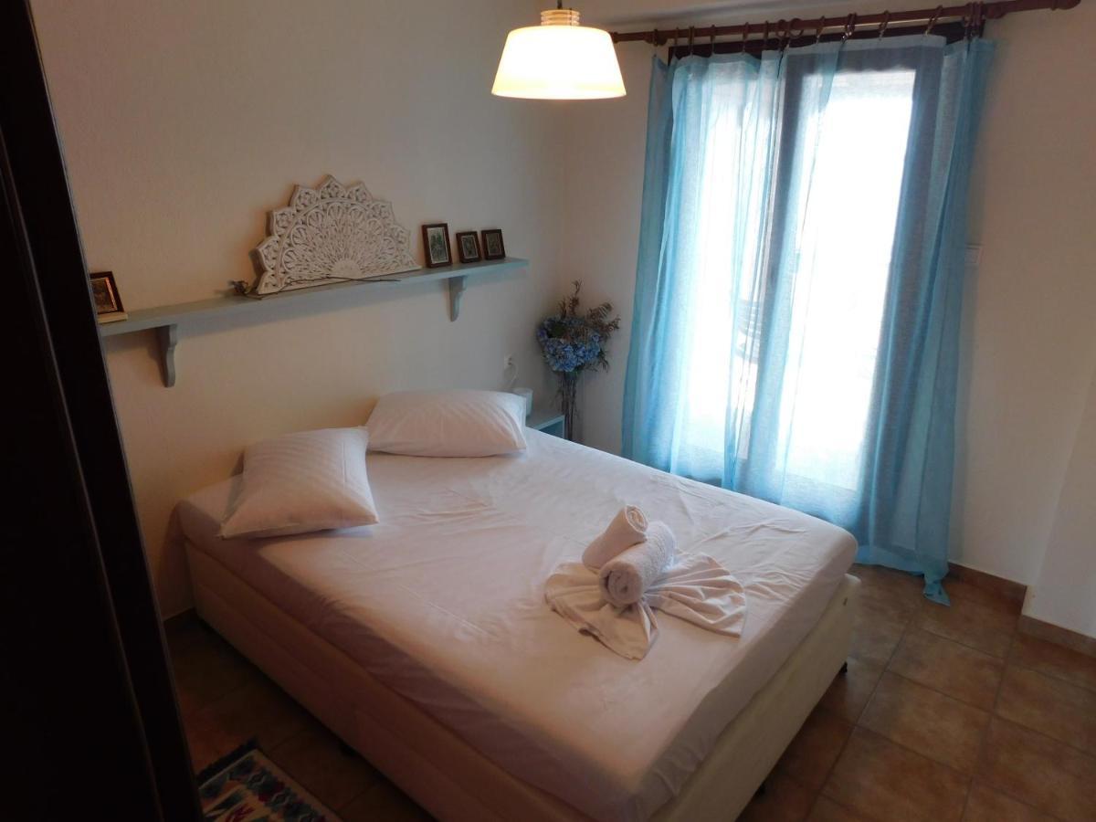 Yulia Guest House Ouranoupoli Exterior photo